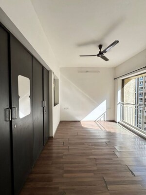 Room in 3 BHK Apartment at Lodha Splendora, Ghodbunder Road – for Rent