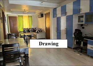 Gym in 3 BHK Builder Floor at Sushant Lok I – for Rent