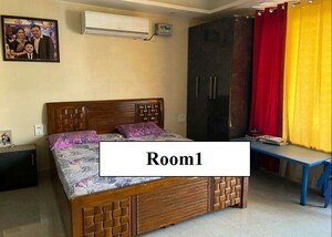 Bedroom in 3 BHK Builder Floor at Sushant Lok I – for Rent
