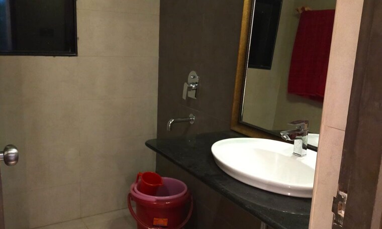 Bathroom, nitesh-camp-david 3 Bedroom 2905 Sq.Ft. Builder Floor In Frazer Town Bangalore 10377394