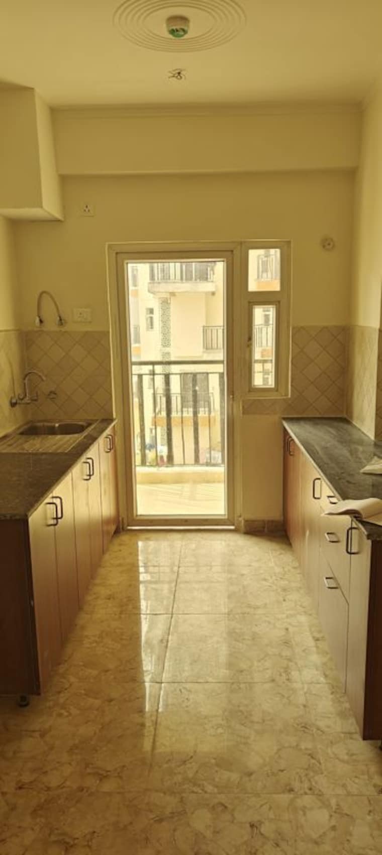 Kitchen, amrapali-centurian-park 3 Bedroom 1400 Sq.Ft. Apartment In Tech Zone 4 Greater Noida Greater Noida 9932206