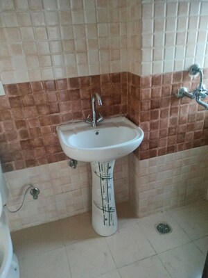 Bathroom in 3 BHK Apartment at Amrapali Centurian Park, Tech Zone 4 Greater Noida – for Rent