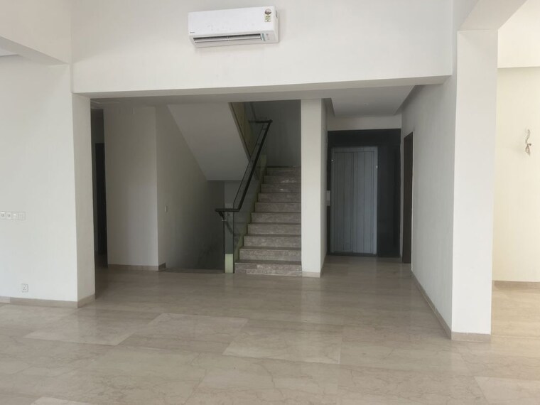 undefined, unitech-uniworld-resorts-the-residences 4 Bedroom 500 Sq.Yd. Villa In Sector 33 Gurgaon 10377405