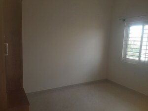 Room in 2 BHK Builder Floor at Akshya Nagar – for Rent