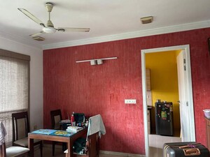 Furnished Amenities in 2.5 BHK Apartment at Hiranandani Meadows, Manpada – for Rent