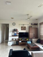 2.5 BHK + Pooja Room,Servant Room 1000 Sq.Ft. Apartment in Hiranandani Meadows