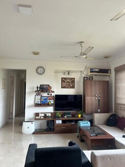 2.5 BHK + Pooja Room,Servant Room Apartment For Rent in Hiranandani Meadows