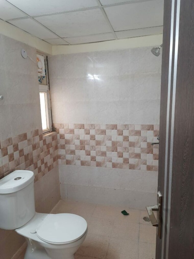 Attached Bathroom, amrapali-centurian-park 2 Bedroom 880 Sq.Ft. Apartment In Tech Zone 4 Greater Noida Greater Noida 9526701