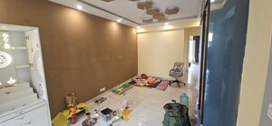 Room in 3 BHK Builder Floor at Signature Global City, Sector 37d – for Rent