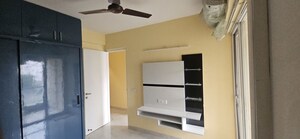 Room in 3 BHK Builder Floor at Signature Global City, Sector 37d – for Rent