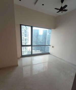 Room in 4 BHK Apartment at Lodha World View, Worli – for Rent