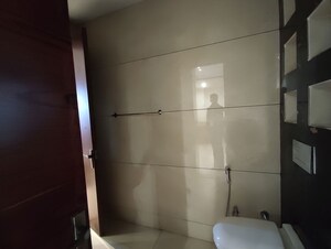Bathroom in 3 BHK Builder Floor at Sector 9 Panchkula – for Rent