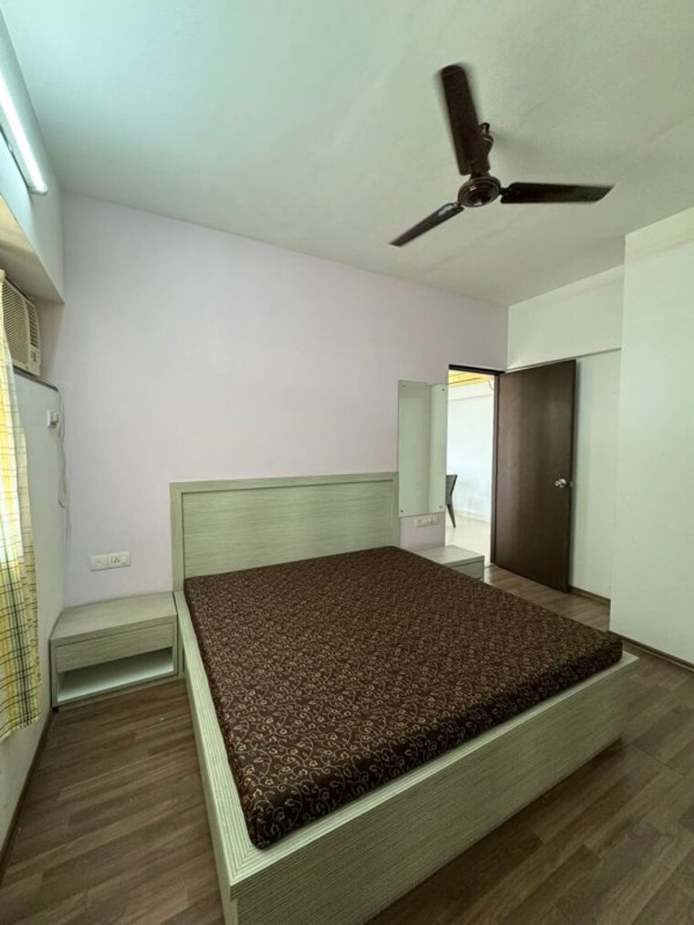 Bedroom, lodha-splendora 3 Bedroom 953 Sq.Ft. Apartment In Ghodbunder Road Thane 10377515