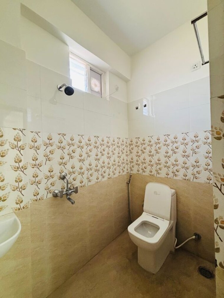 Bathroom, golden-tulip-kondapur 2 Bedroom 1250 Sq.Ft. Apartment In Kondapur Hyderabad 10377528