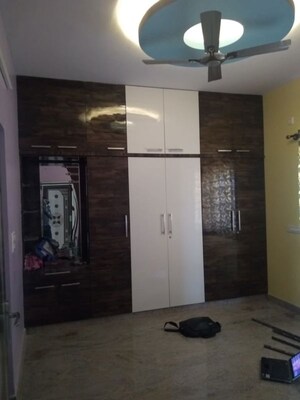 Room in 2 BHK Builder Floor at Akshya Nagar – for Rent
