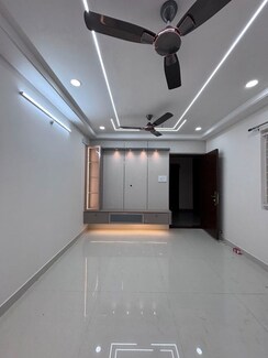2 BHK + Pooja Room,Servant Room,Study Room,Extra Room,Basement,Store Room Apartment For Rent in Legend Flora Kondapur