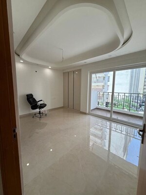 Room in 3 BHK Apartment at Alaknanda Maxxus Eden Estate, Ghazipur – for Sale