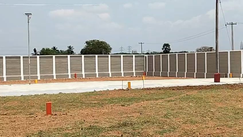 Plot For Sale in Ariyamangalam Area