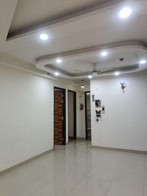Room in 3 BHK Apartment at Samridhi Luxuriya Avenue, Sector 150 – for Rent