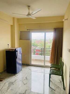 3 BHK Apartment For Rent in Rewarding Udhyam Vatika, Manrauli