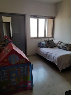 3 BHK + Pooja Room,Servant Room Apartment For Rent in Lodha Splendora
