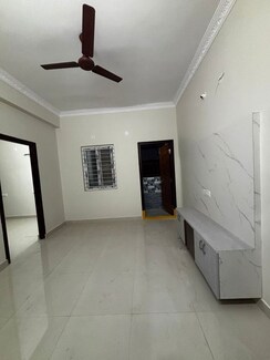 1 BHK + Pooja Room,Servant Room,Study Room,Extra Room,Basement,Store Room Apartment For Rent in BM Residency Kondapur