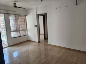 Room in 2.5 BHK Apartment at VTP Belair, Mahalunge – for Rent