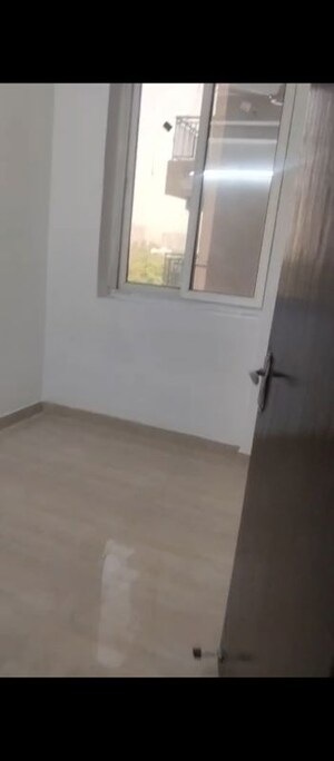 Study Room in 2.5 BHK Apartment at Unnati Fortune The Aranya, Sector 119 – for Rent