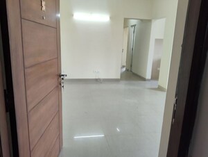 2 BHK Apartment For Rent in Emaar Emerald Estate, Sector 65