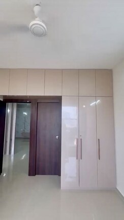 2 BHK Apartment For Rent in Pyramid Midtown