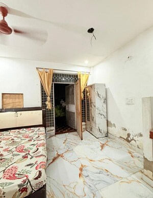 Bedroom in 1 RK Independent House at Upsidc Site B – for Rent