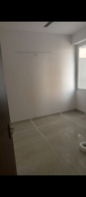 Room in 3 BHK Apartment at Unnati Fortune The Aranya, Sector 119 – for Rent