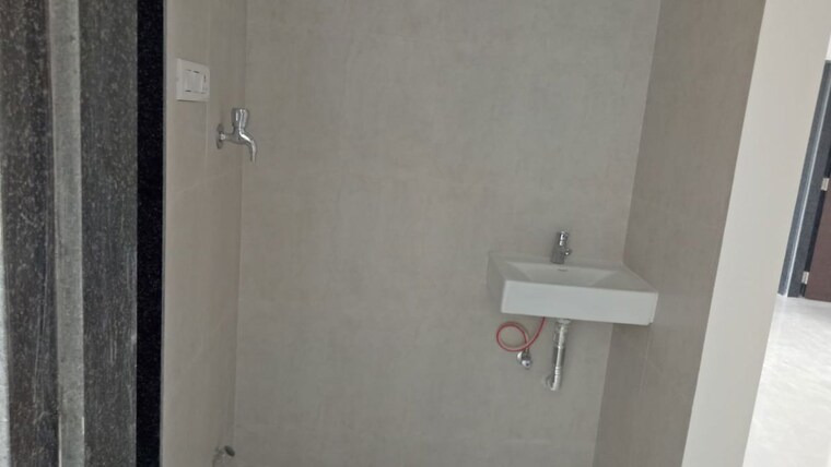 Bathroom, vaishnavi-heights-sion 3 Bedroom 900 Sq.Ft. Apartment In Sion Mumbai 10377796
