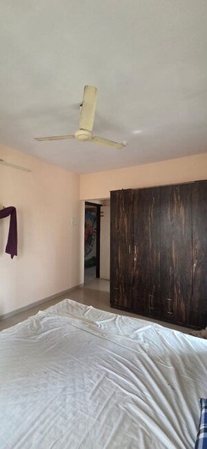 Bedroom in 3 BHK Apartment at Ornate CHS Chembur, Chembur – for Rent