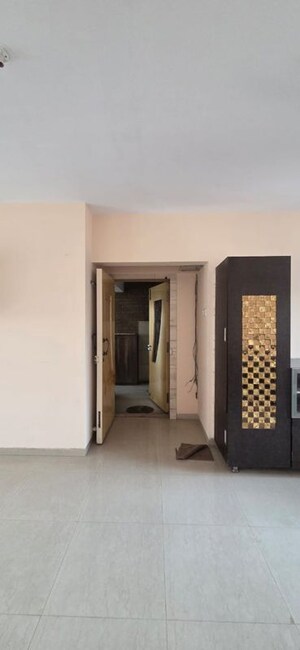 Bedroom in 3 BHK Apartment at Ornate CHS Chembur, Chembur – for Rent