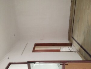Furnished Amenities in 2.5 BHK Independent House at Sector 16 A – for Sale