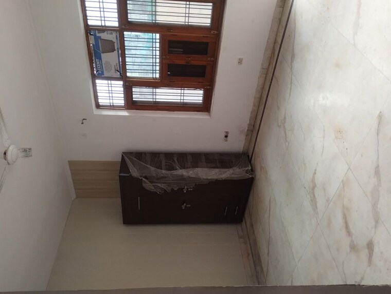 Room, sector 16 a 2.5 Bedroom 1450 Sq.Ft. Independent House In Sector 16 A Faridabad 10377816