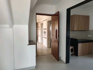 Room in 4 BHK Apartment at Mahalaxmi Arch, Mahalaxmi – for Rent