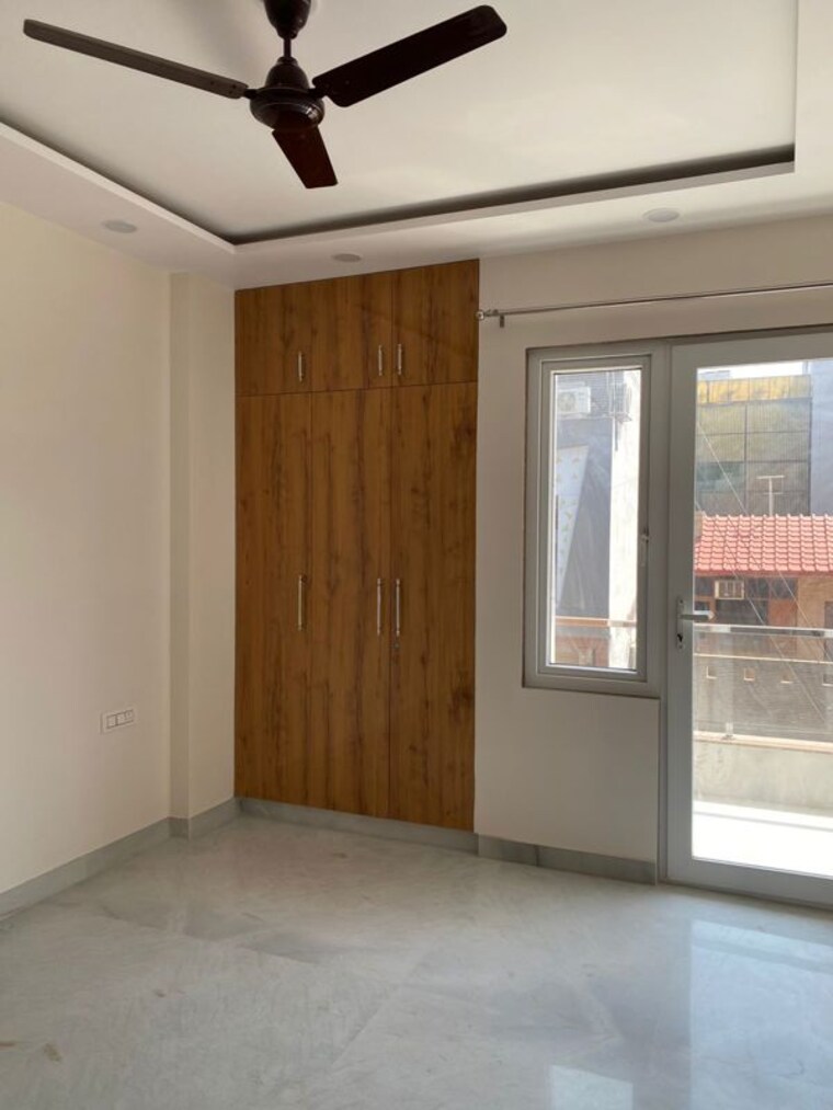 Room, vikas puri 3 Bedroom 1250 Sq.Ft. Apartment In Vikas Puri Delhi 10377855