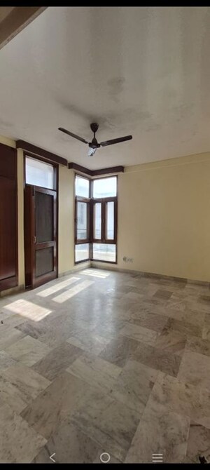 Room in 3 BHK Builder Floor at Greater Kailash I – for Sale