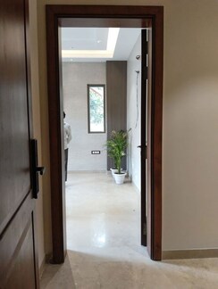 3 BHK Builder Floor For Sale in Kirti Nagar