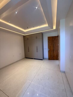 3.5 BHK Apartment For Rent in Tata La Vida