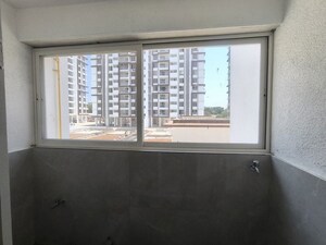 Room in 3 BHK Apartment at Ajmera Housing Society, Pimpri – for Rent