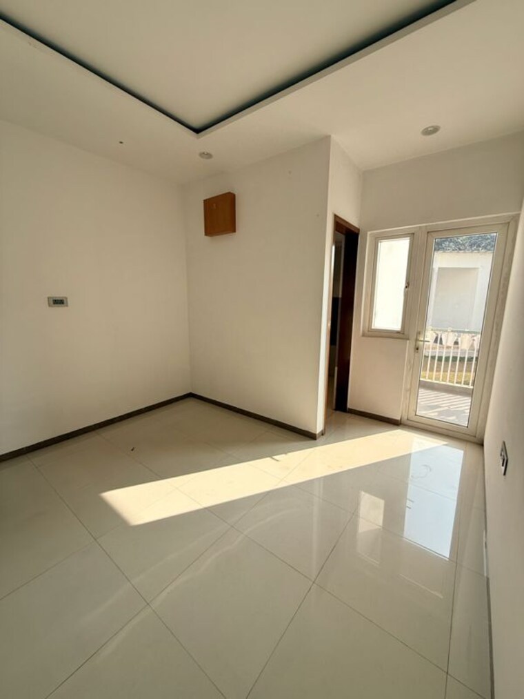 Room, emaar-gurgaon-greens 3 Bedroom 1650 Sq.Ft. Apartment In Sector 102 Gurgaon 10377947