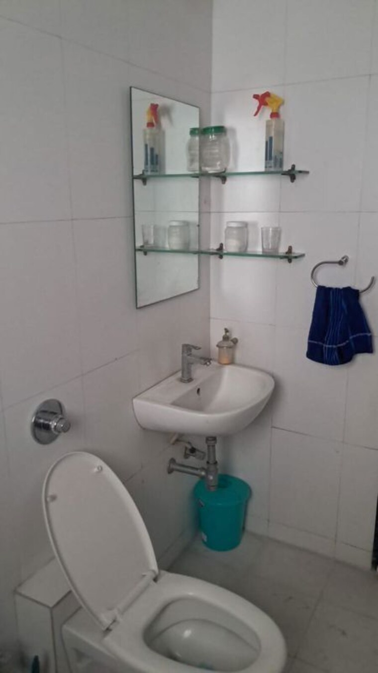 Bathroom, mont-vert-belbrook 2.5 Bedroom 1000 Sq.Ft. Apartment In Bhugaon Pune 10377955
