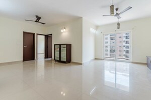 Room in 3 BHK Apartment at MJR Pearl, Whitefield – for Rent