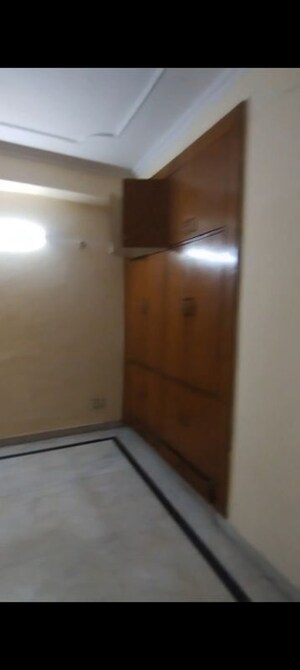 Room in 2 BHK Independent House at Sector 26 – for Rent