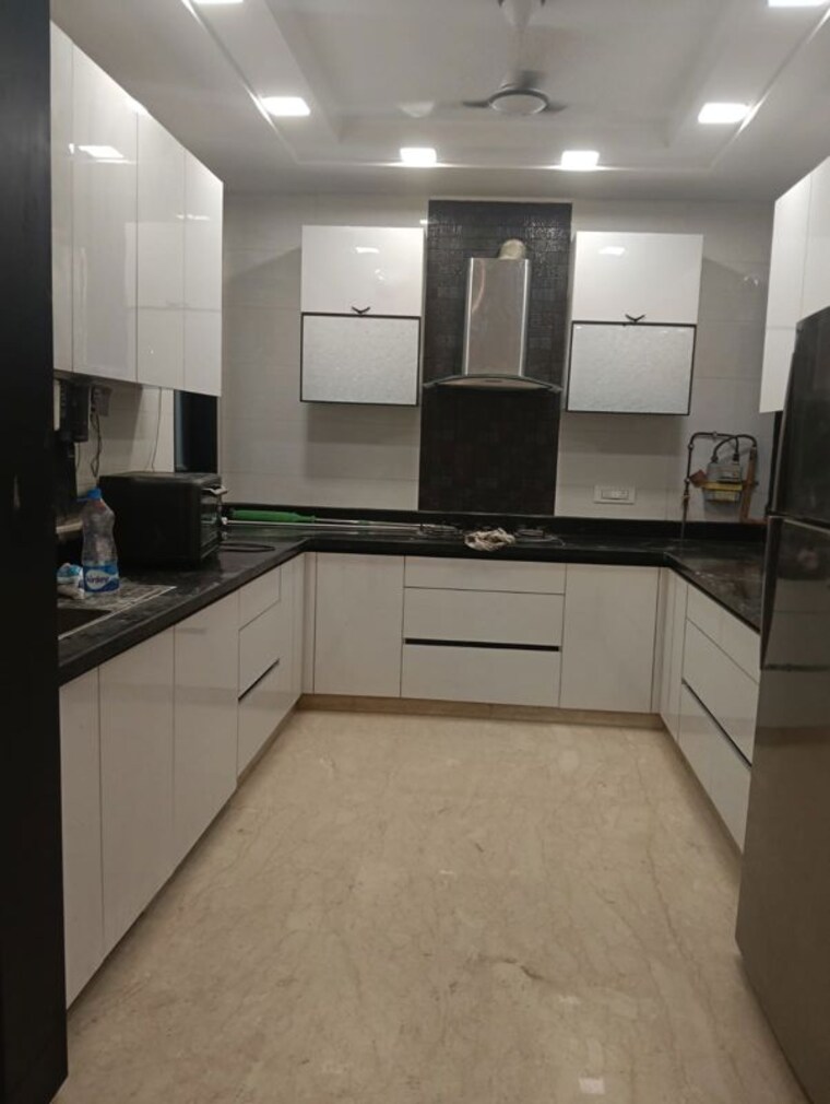 Kitchen, mansarover garden 4 Bedroom 300 Sq.Ft. Builder Floor In Mansarover Garden Delhi 10377899