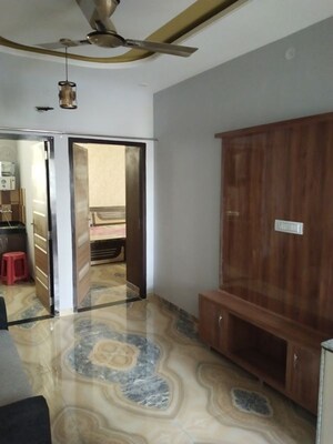 Room in 2 BHK Builder Floor at Manyawas – for Rent