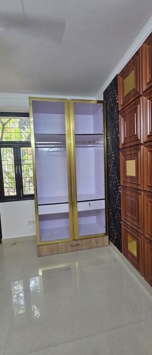 Room in 1 BHK Builder Floor at Khirki Extension – for Sale